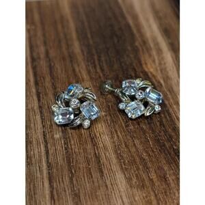 Vintage Lisner Rhinestone Screw-Back Earrings – Sparkling Silver Tone, Signed